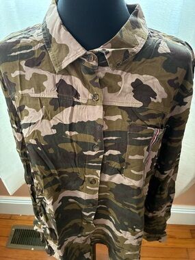 MYSTREE 2pc Set - Camo Print Shirt with Matching Jogger Bottoms- SIZE L
